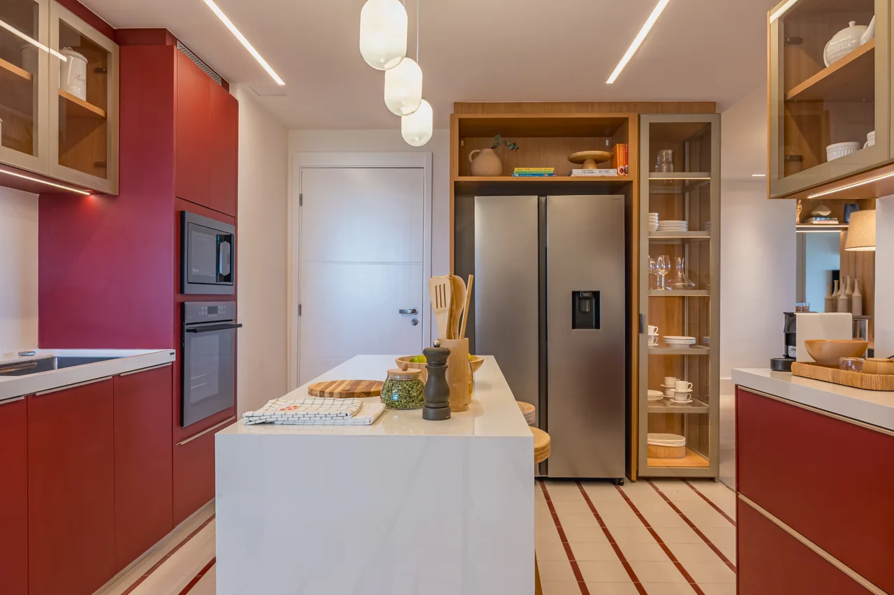 Cozinha integrada com mobiliário Artefacto no decorado Pura